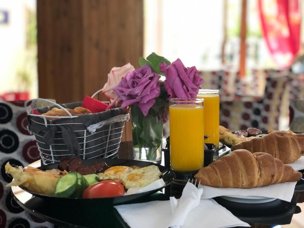 Hotel Ambasador Garden Lezhë Dış mekan fotoğraf